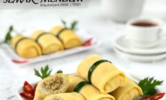 Semar Mendem (Wrapped Sticky Rice Stuffed Chicken)