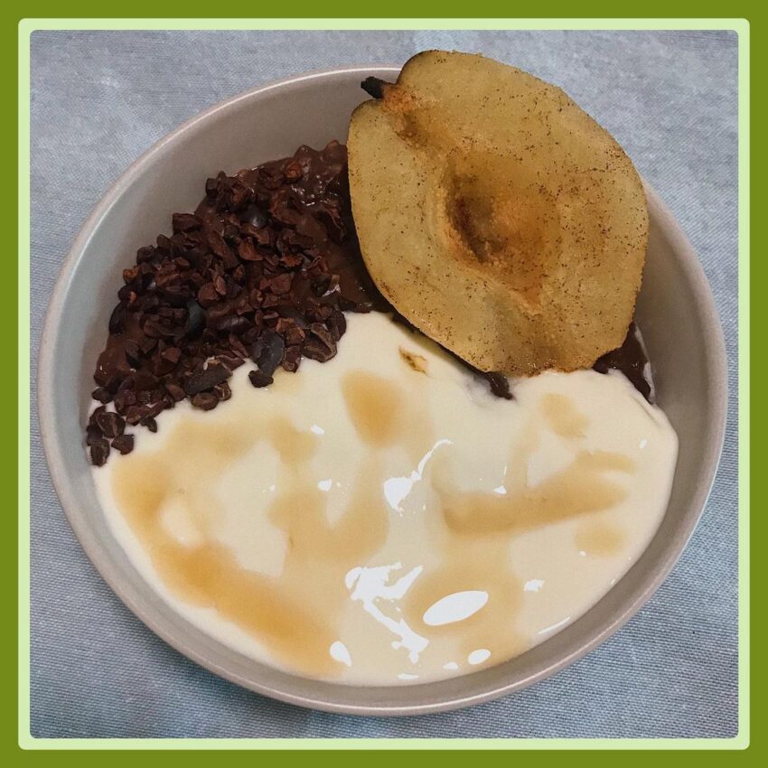 Pouched Pear Choc Oatmeal