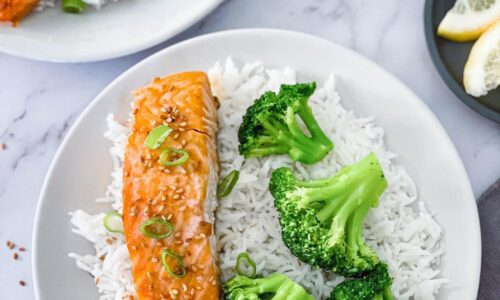 Asian-style Salmon With Rice And Steamed Veggies