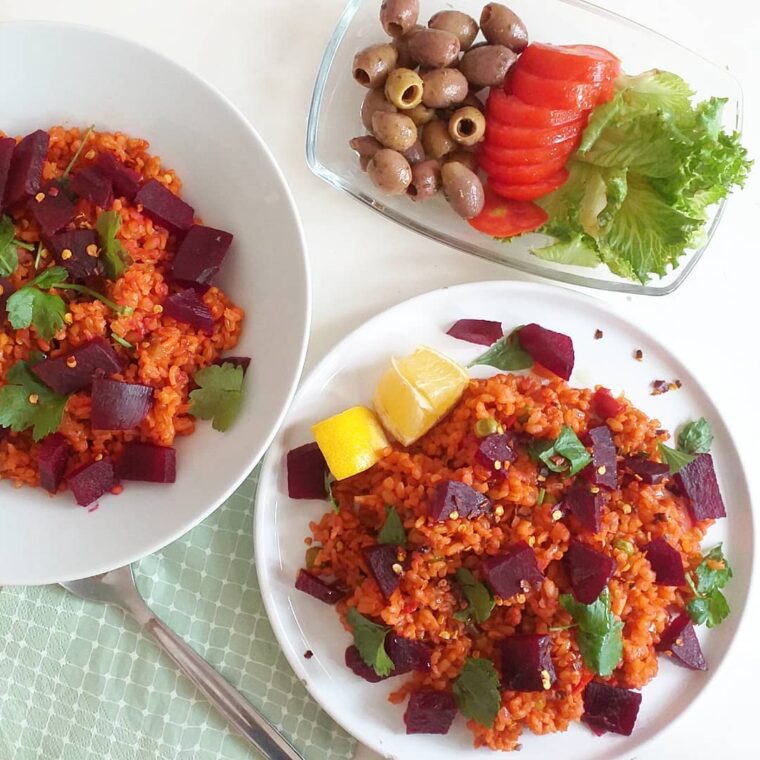 Beetroot Bulgur (Pancarlı Bulgur Pilav)