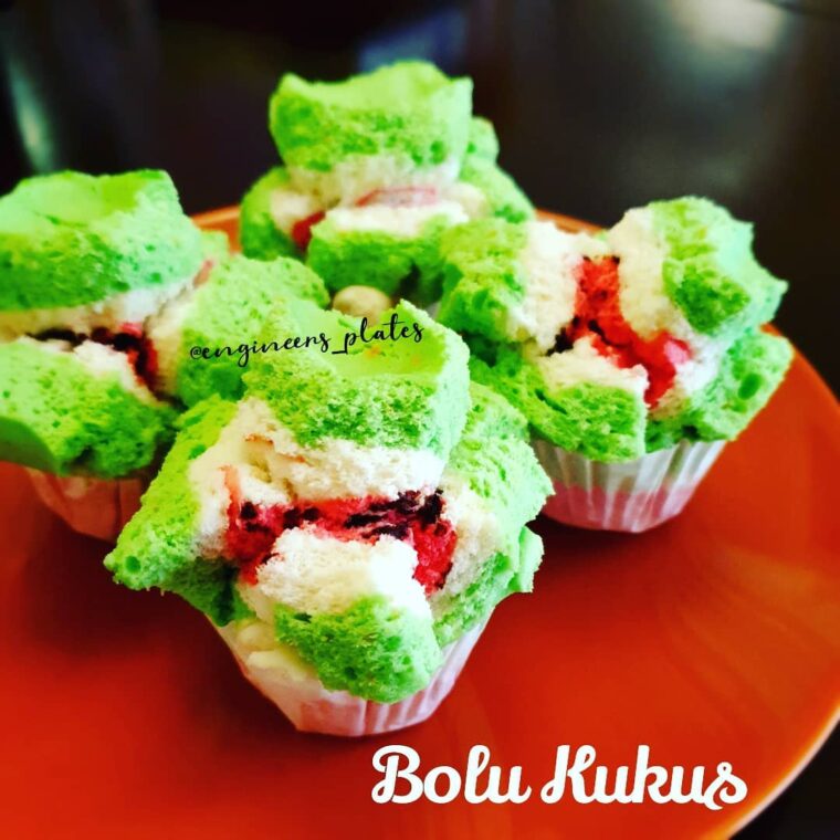 Bolu Kukus (Steamed Cupcake)