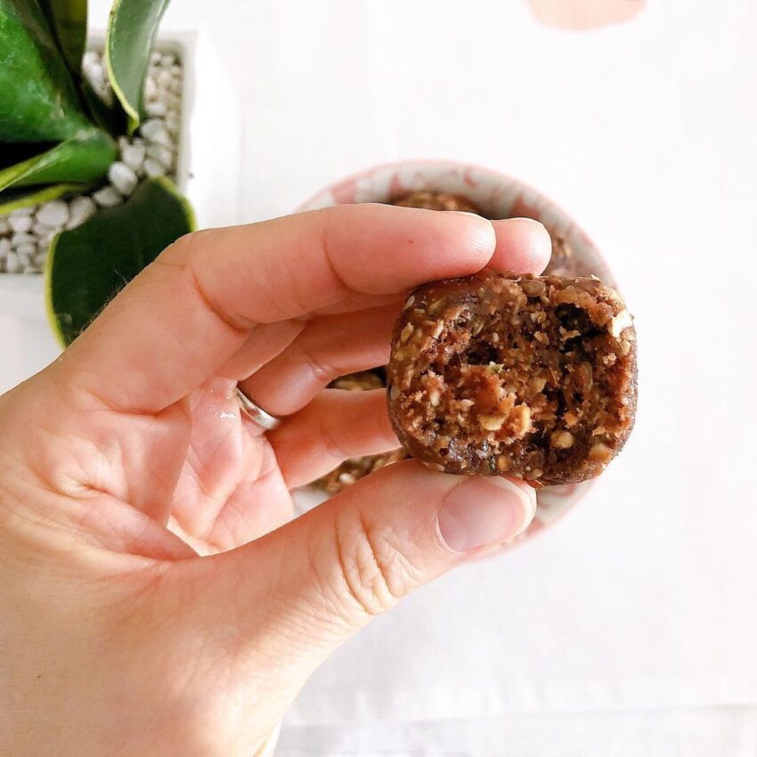 Chocolate Nut Seed Energy Balls