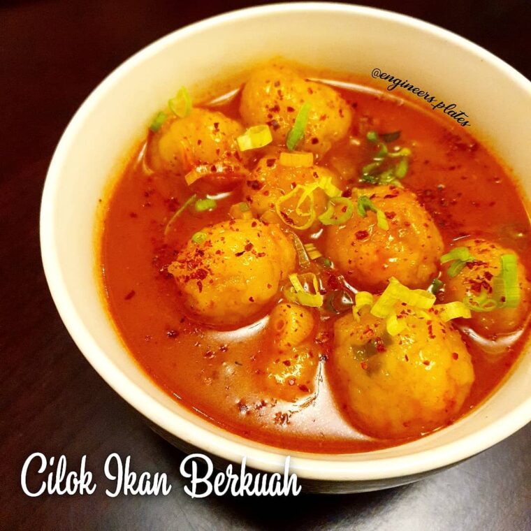 Cilok Ikan Berkuah (Spicy Fish Ball Soup)