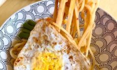 Easy Spicy Peanut Butter Noodles