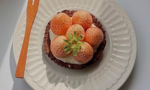 Healthy Strawberry Cheesecake Tart