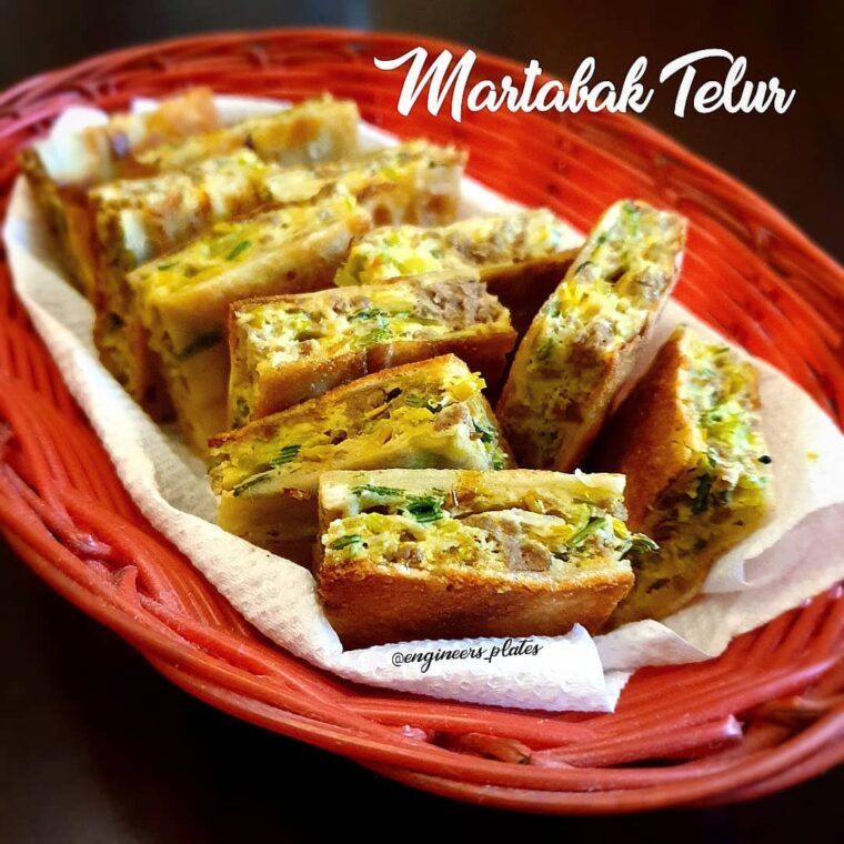 Martabak Telur (Eggs Pancake)