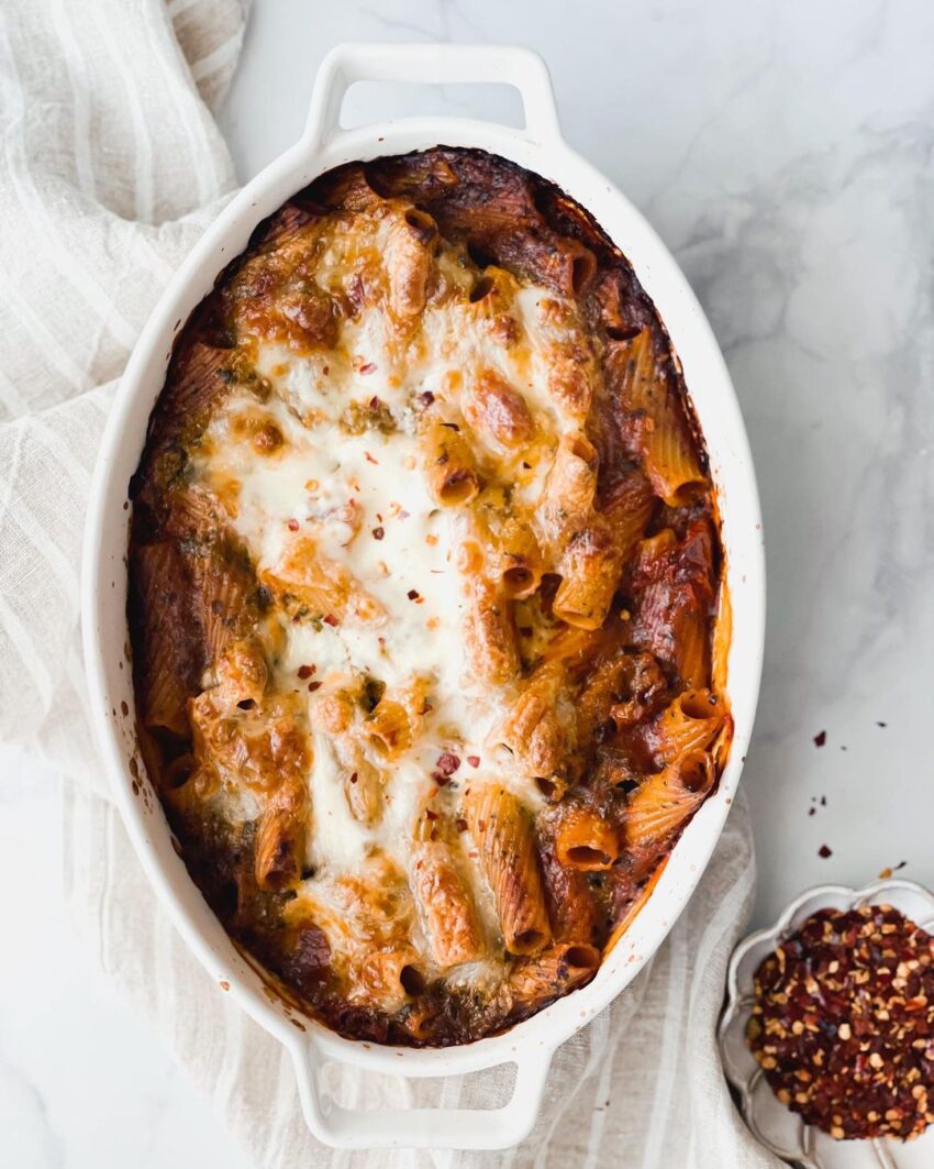 One-pot Pasta Bake With Spinach, Sun Dried Tomatoes And 3 Cheese