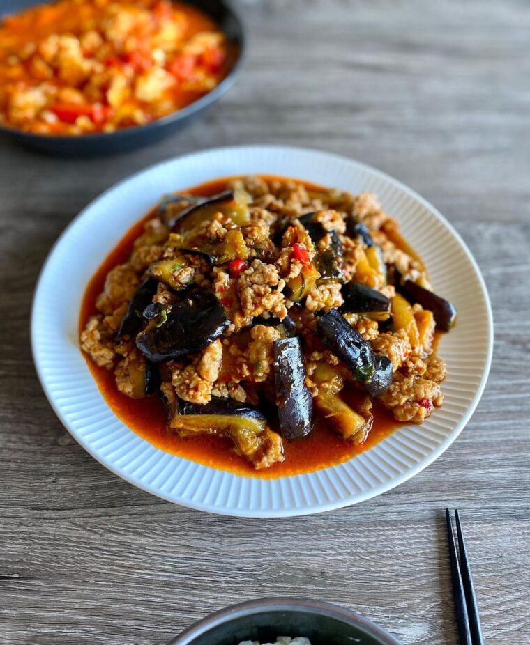 Spicy Eggplants With Minced Meat