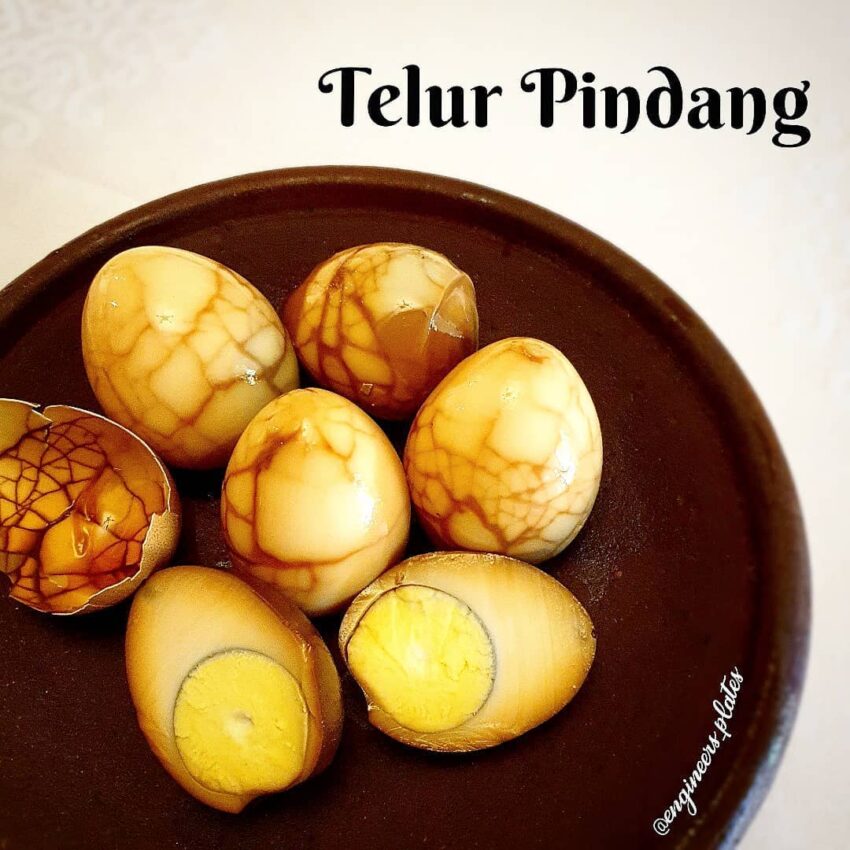 Telur Pindang (Tea Eggs)