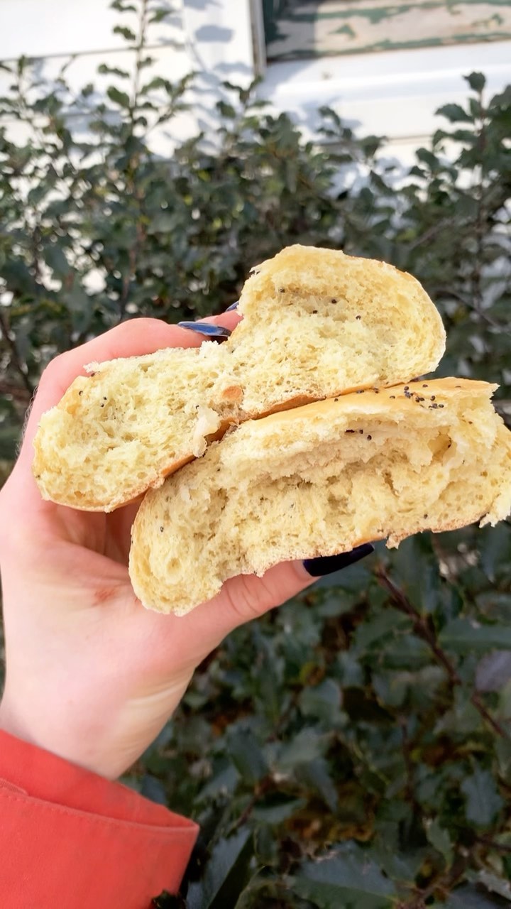5 Ingredient Onion Bagel Bread