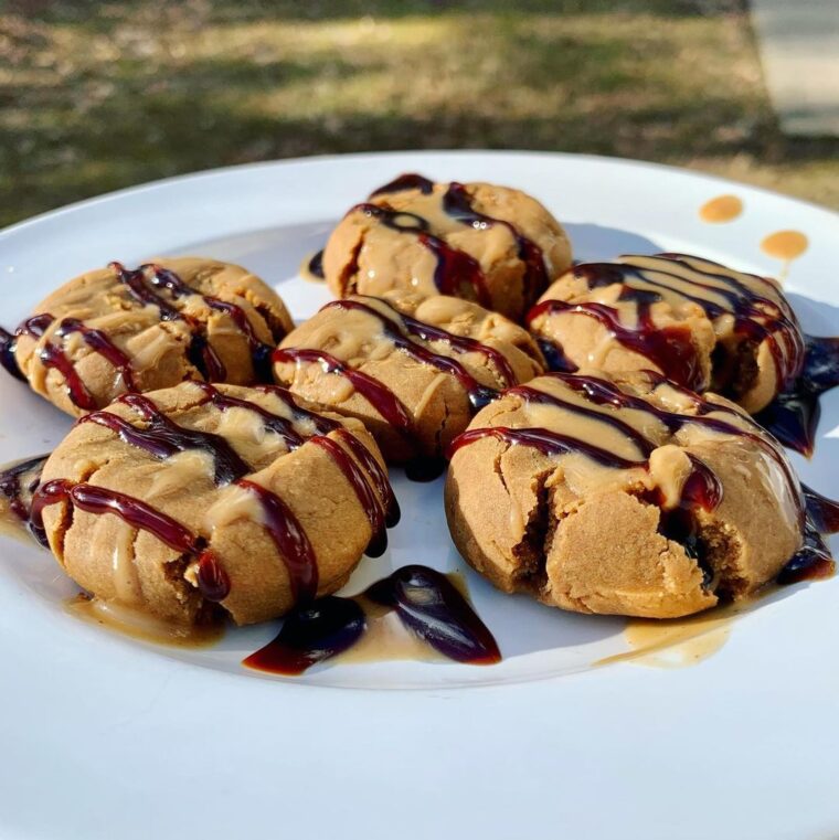 5 Ingredients Vegan / Gluten Free Peanut Butter Cookies