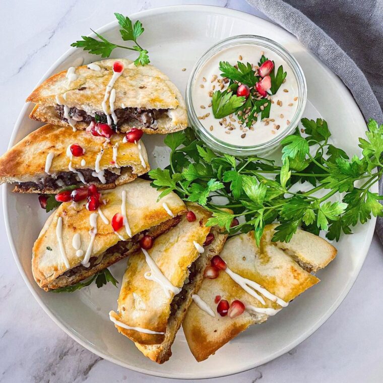Arayes Kafta (Meat Stuffed Pitas)