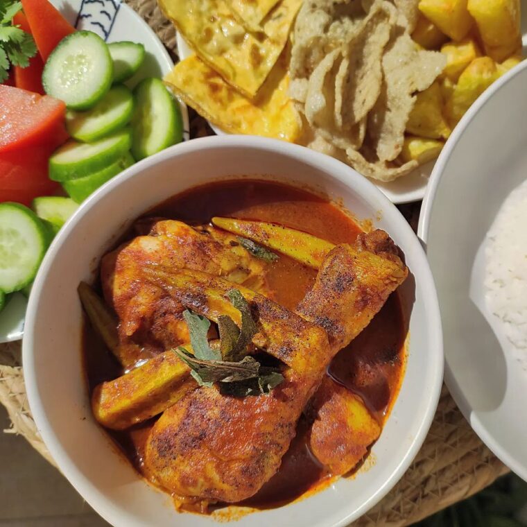 Asam Pedas Ayam (Sour & Spicy Indonesia Chicken Stew)
