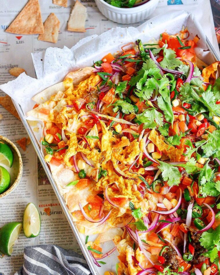 Chicken Curry Nachos