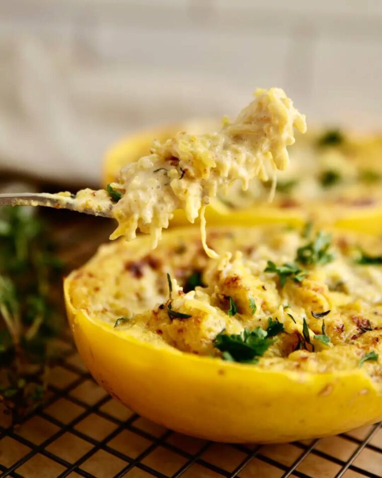 Creamy Garlic Spaghetti Squash