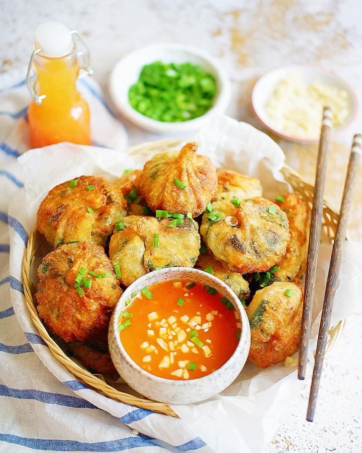 Crispy Chives Dumplings
