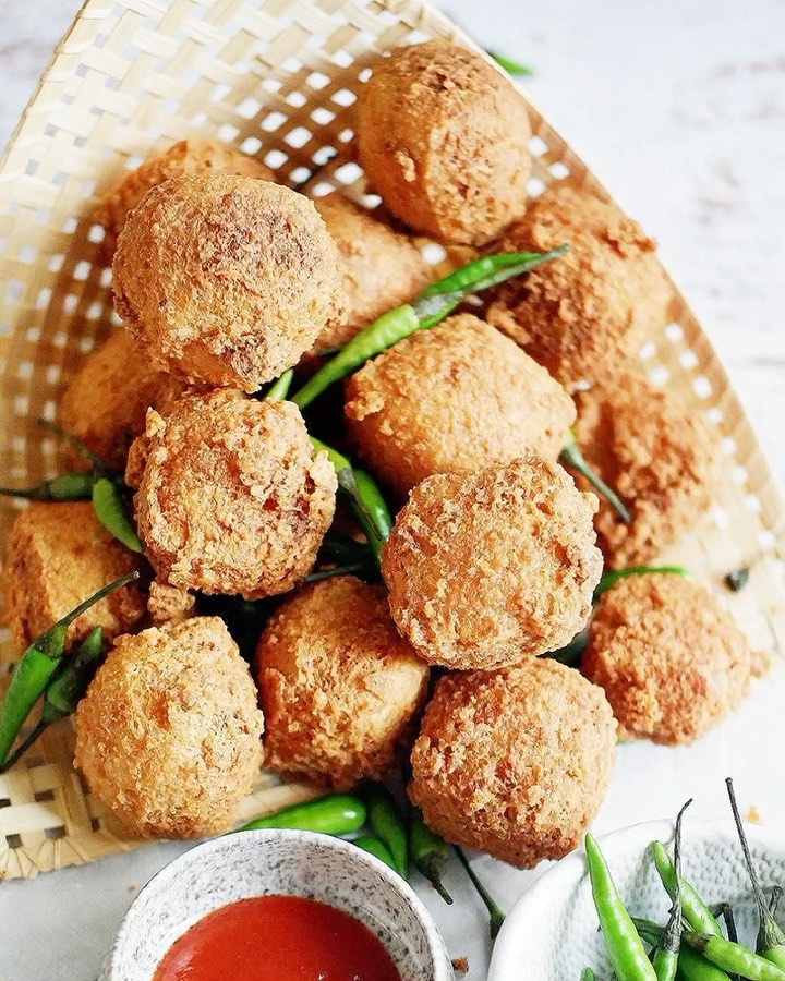 Crispy Fried Tofu (Tahu Kriuk)