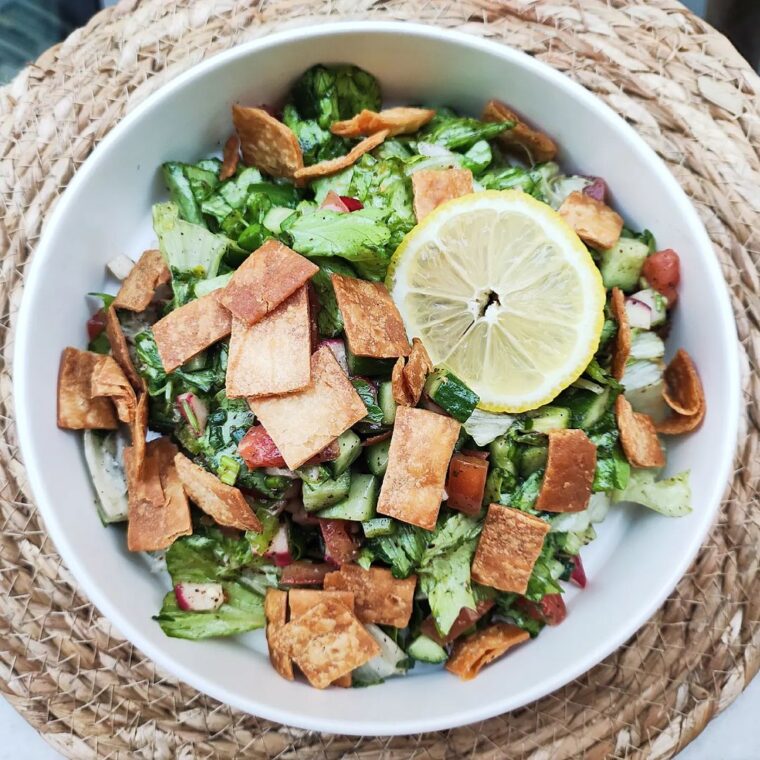 Fattoush (Lebanese Bread Salad)
