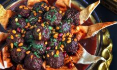 Kabab Karaz (Sweet And Sour Cherry Meatballs)