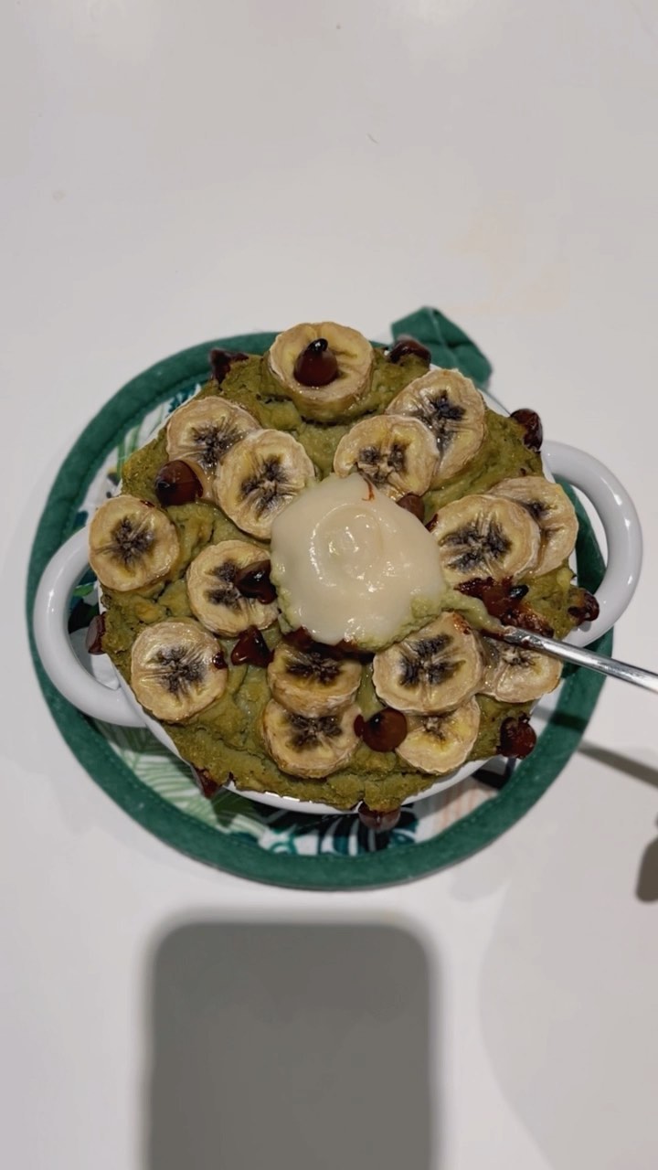 Matcha & Banana Baked Chocolate Chip Pancake Bowl