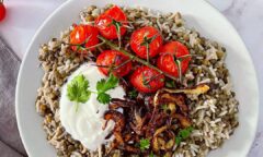 Mdardara (Lebanese Lentils And Rice With Caramelized Onions)