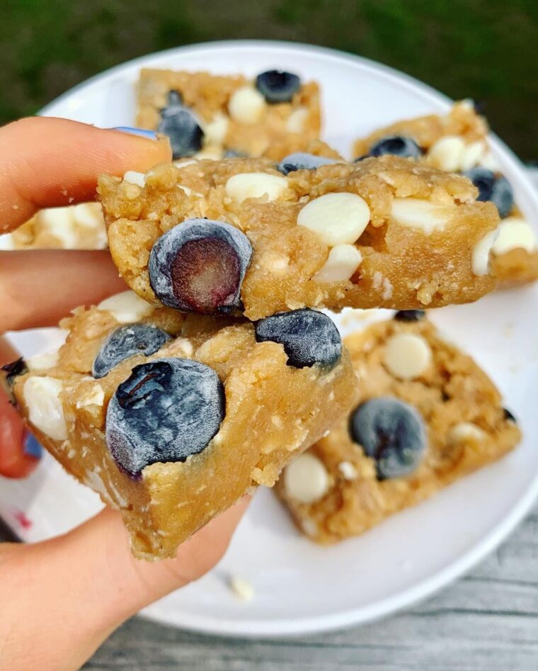 No Bake Blueberry Muffin Energy Bars