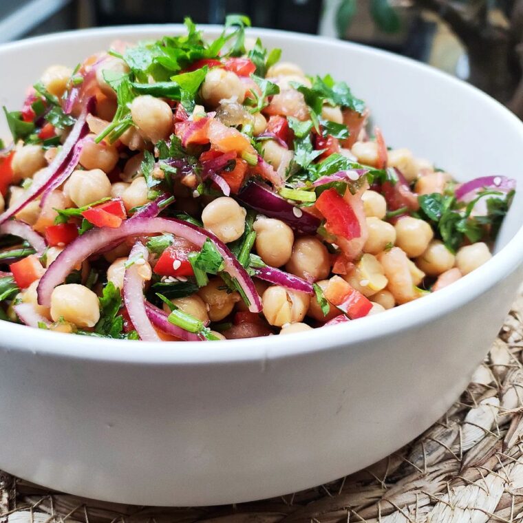Nohut Salatası (Turkish Chickpea Salad)