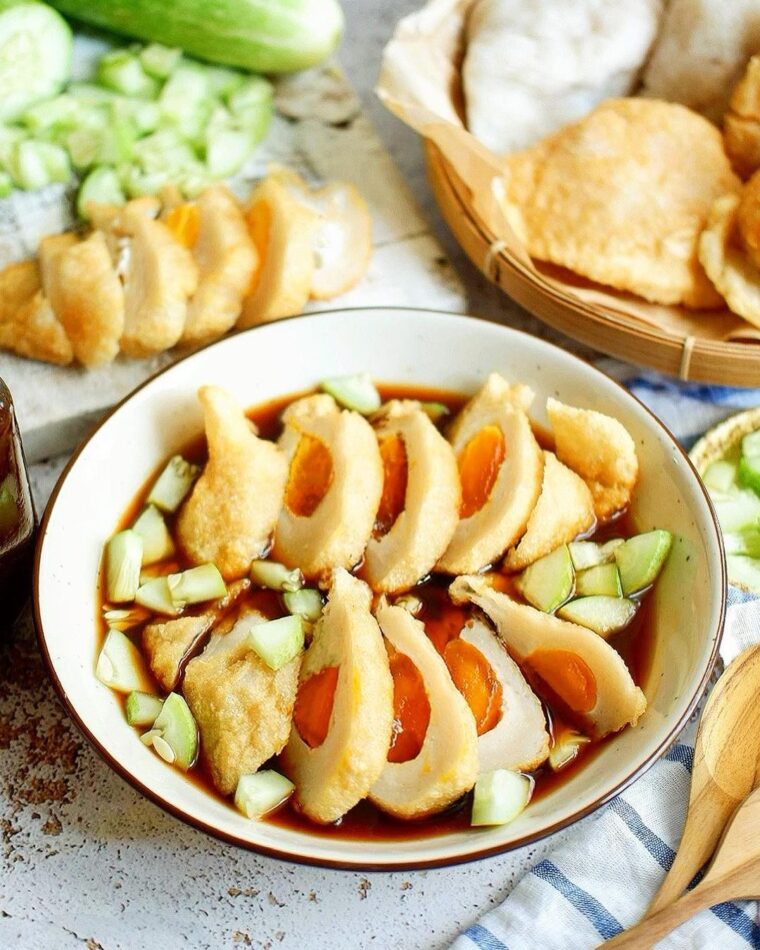 Pempek Kapal Selam (Indonesian Fried Fish Cake)
