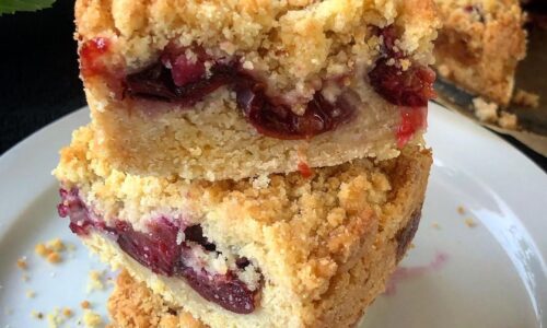 Plum Crumble Pie (Pflaumenkuchen Mit Streuseln)
