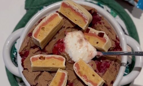Raspberries Cheesecake Baked Oats