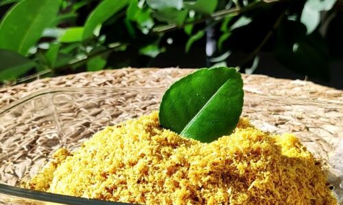 Serundeng Kelapa (Spiced Coconut Floss) - Main Dishes Recipes dari Milk