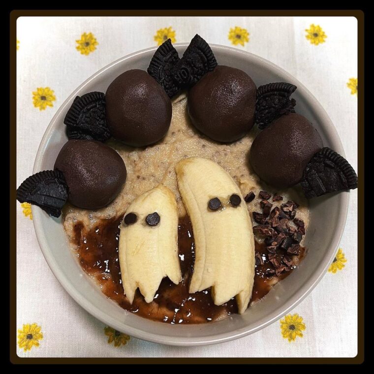 Spooky Bats Semolina Porridge