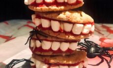 Vampire Marshmallow Sandwich Cookies