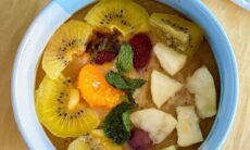 Vanila Fruit Cake Baked Oats