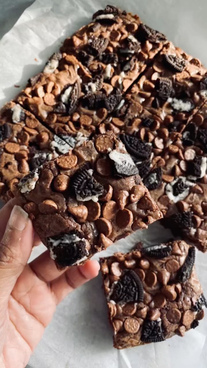 3 Ingredients Decadent Brownies