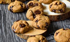 Avocado Oil Dark Chocolate Chip Cookies