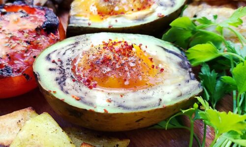 Baked Eggs In Avocado