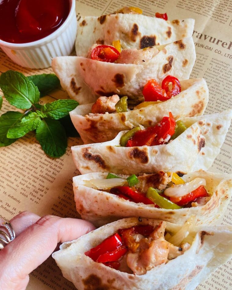 Chicken Fajita Pockets With Home Made Pita Bread
