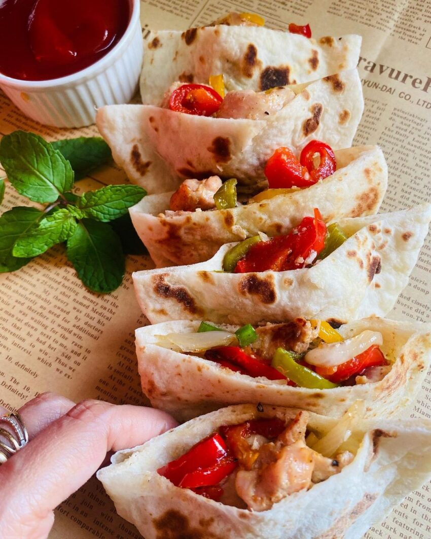 Chicken Fajita Pockets With Home Made Pita Bread