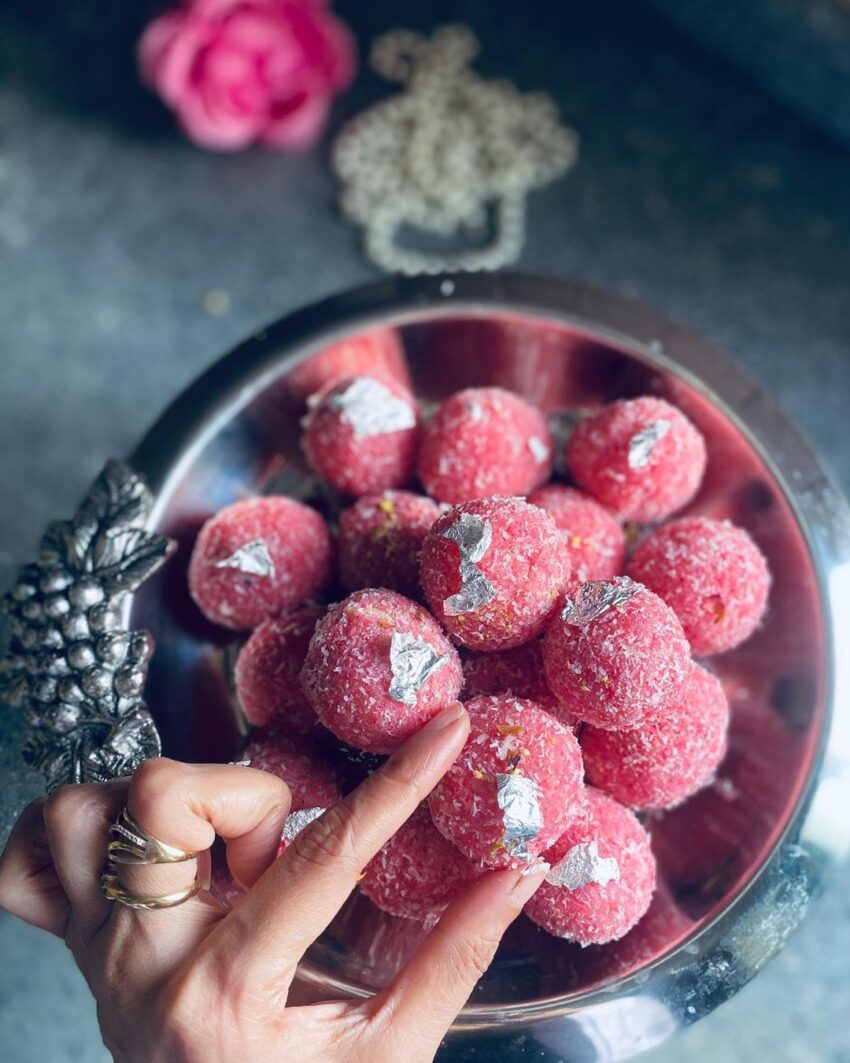 Coconut Laddos