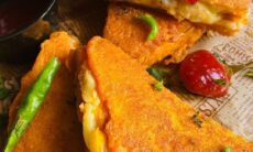 Crispy Stuffed Bread Pakora