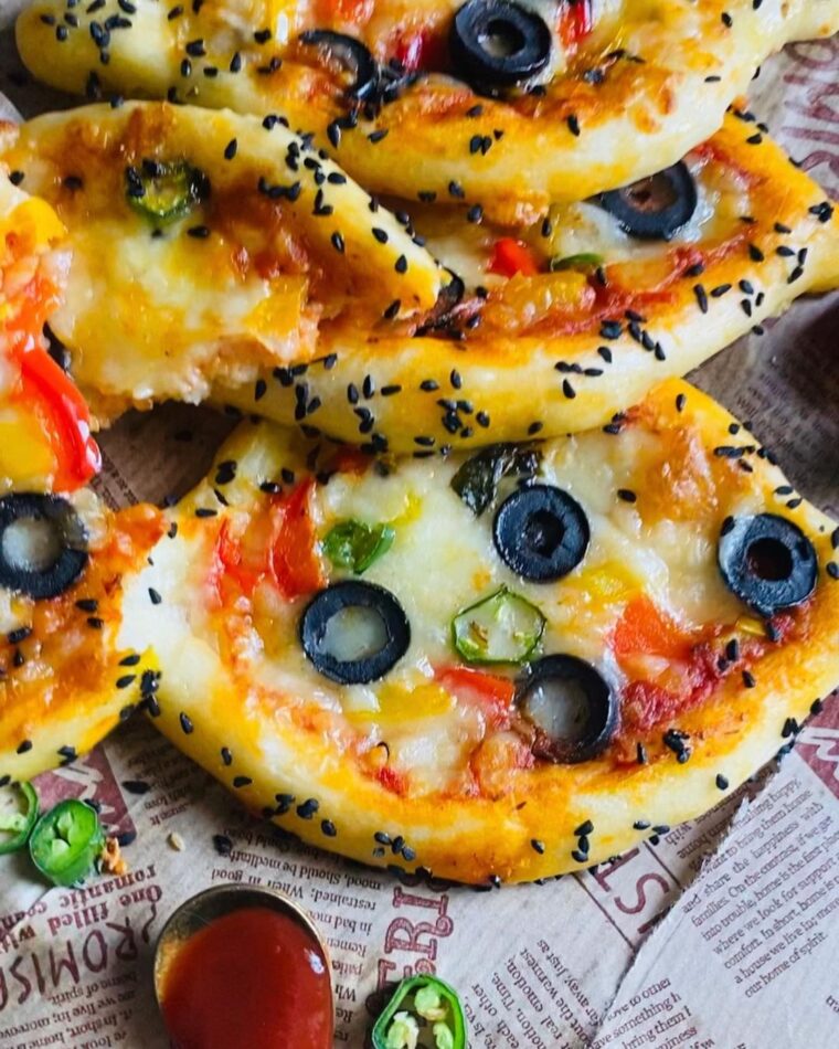 Mini Turkish Pides