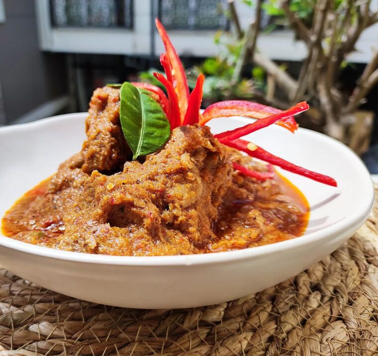 Rendang Sapi (Beef Rendang)