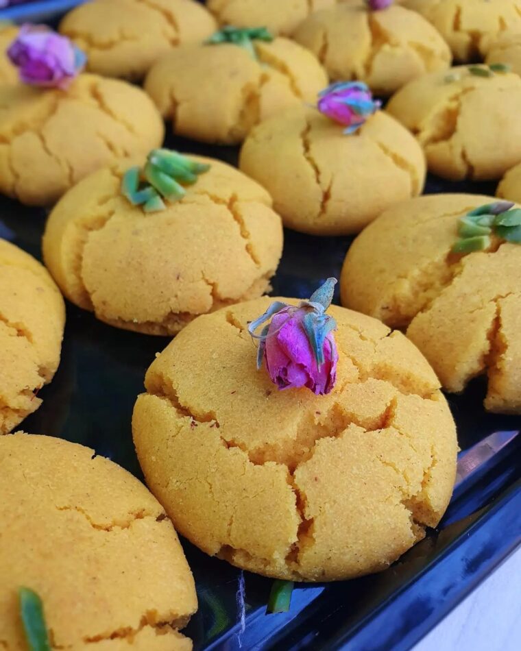 Saffron Naan Kathai