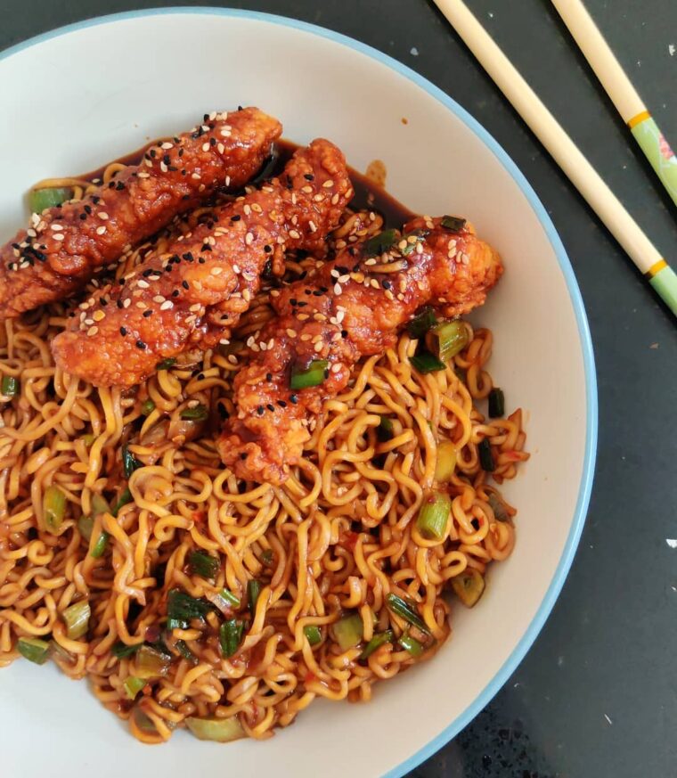 Spicy Chicken Instant Noodles