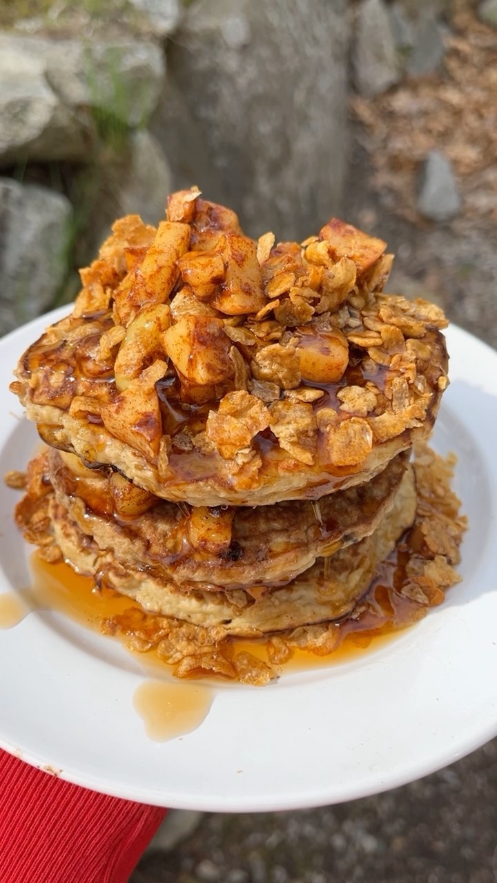 Vegan Apple Pie Protein Pancakes
