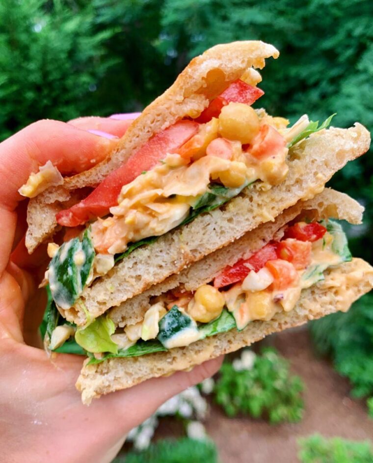 Vegan Buffalo Chickpea Salad
