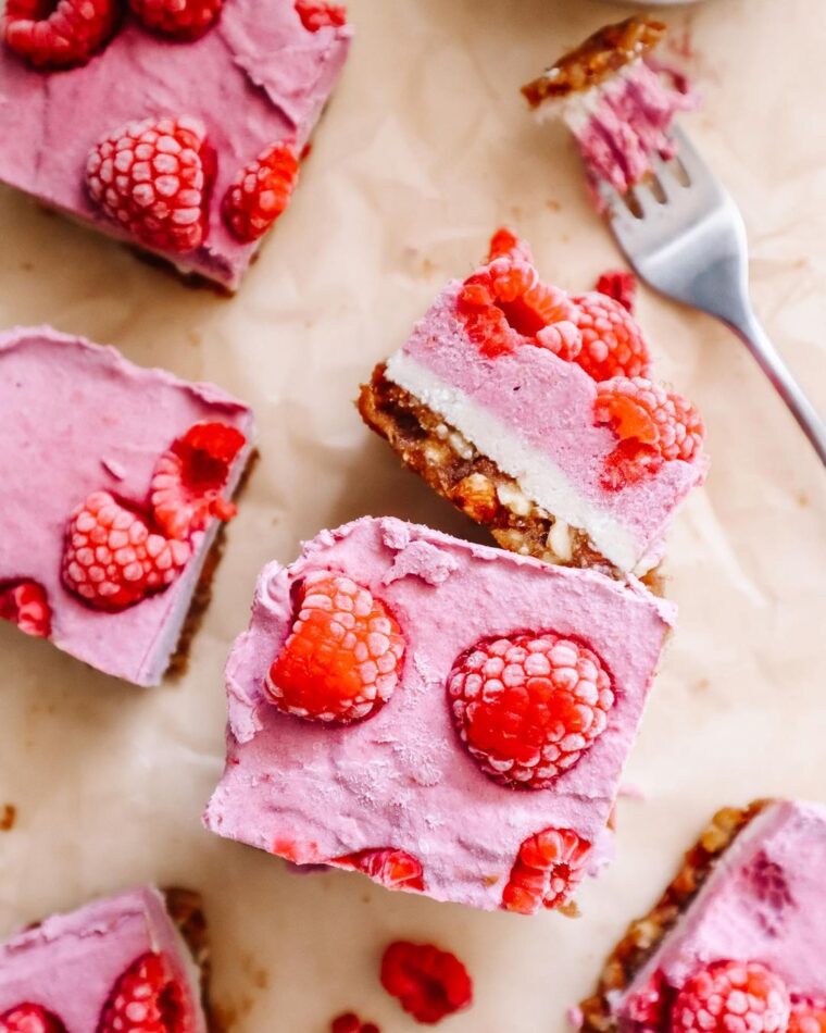 Vegan Raspberry Cheesecake Bars
