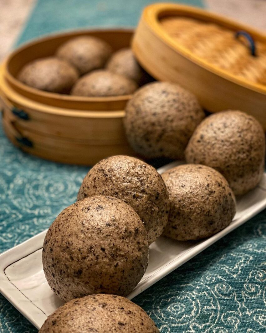 Whole Wheat Sesame Steamed Buns