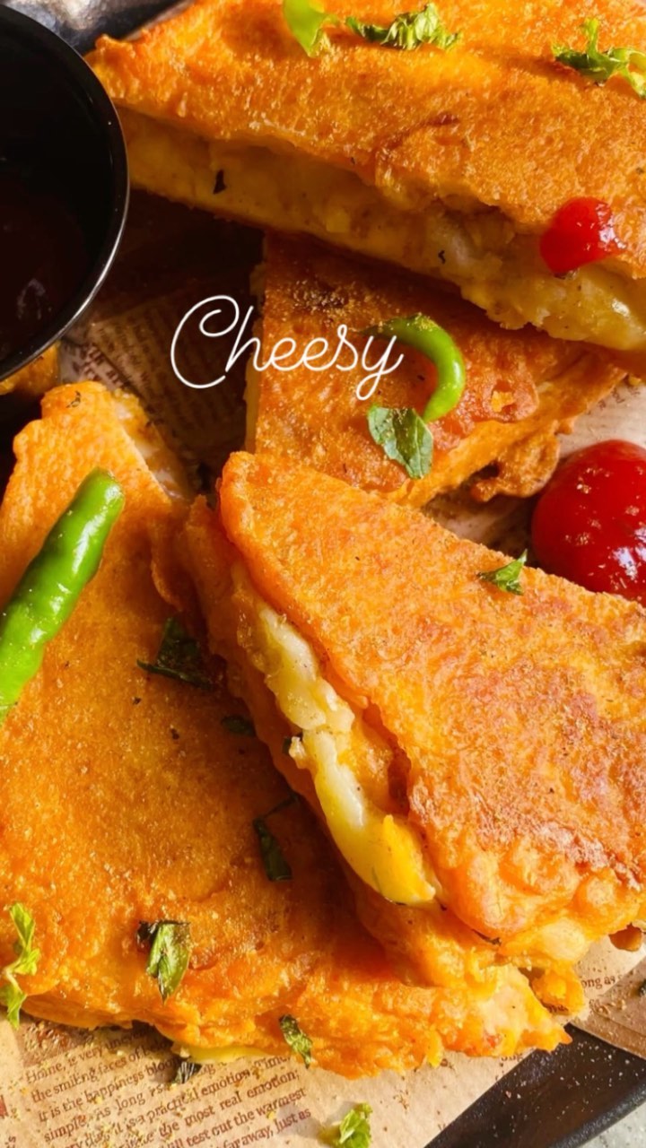 Crispy Potatoes Stuffed Bread Pakora